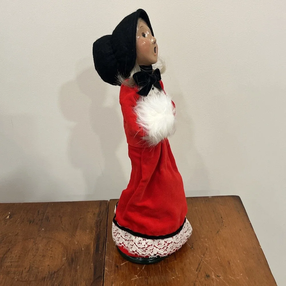 1994 BYERS CHOICE CHRISTMAS CAROLEr Woman Long Blond Hair Red Black Velvet Dress